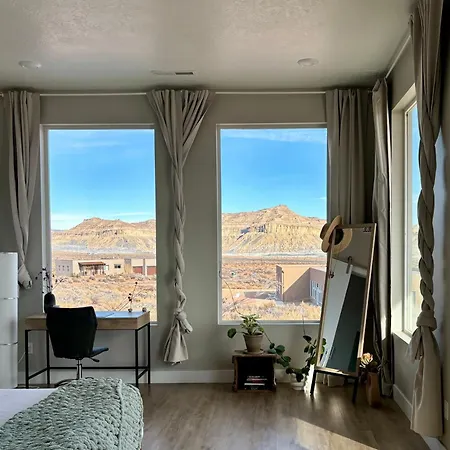 Calming Canyon Sanctuary With Grand Mesa Views Big Water Exterior photo